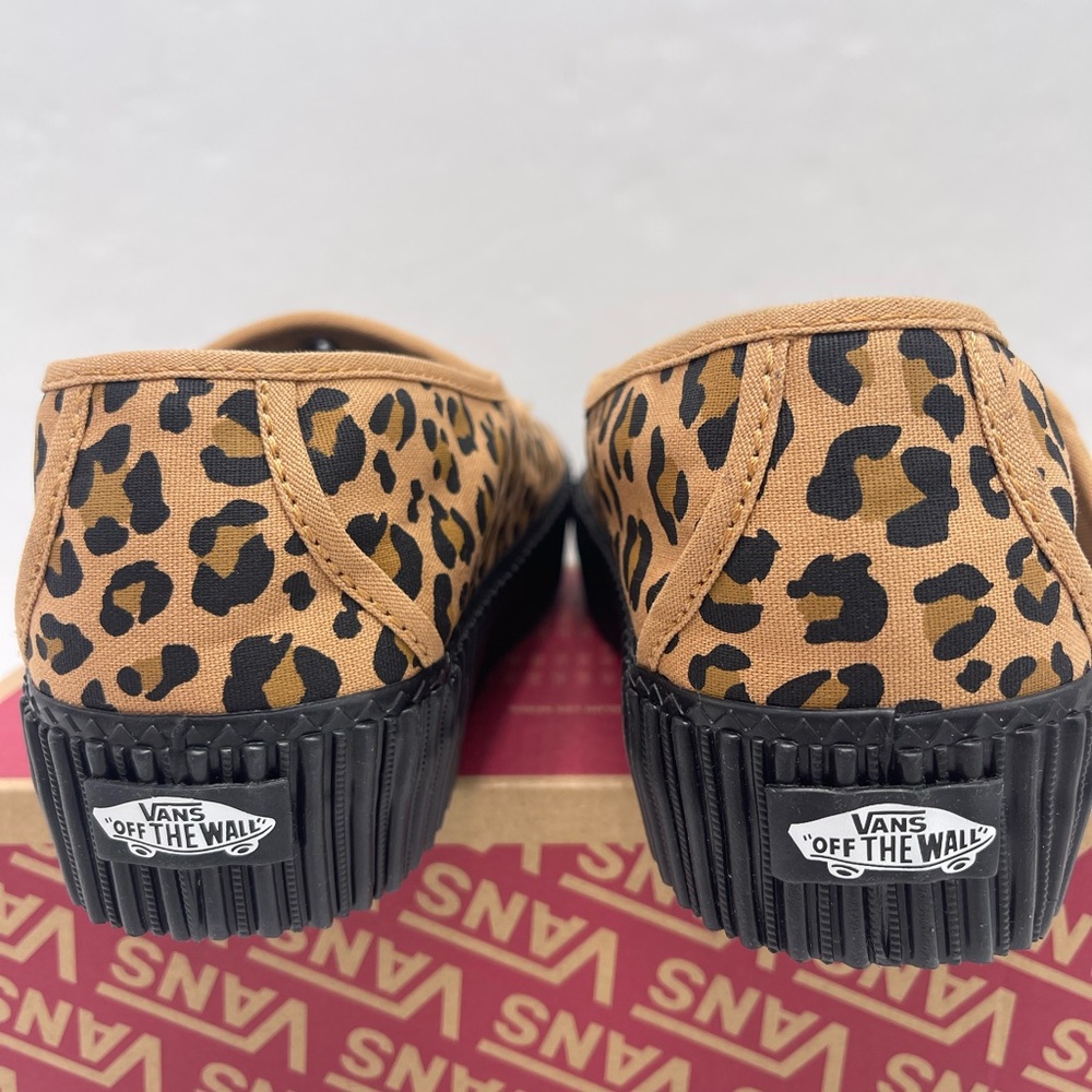 Vans WMNS Mary Jane Creeper
Grunge Core Leopard Platform Sneakers 
VN000D07LPR - Picture 11 of 16